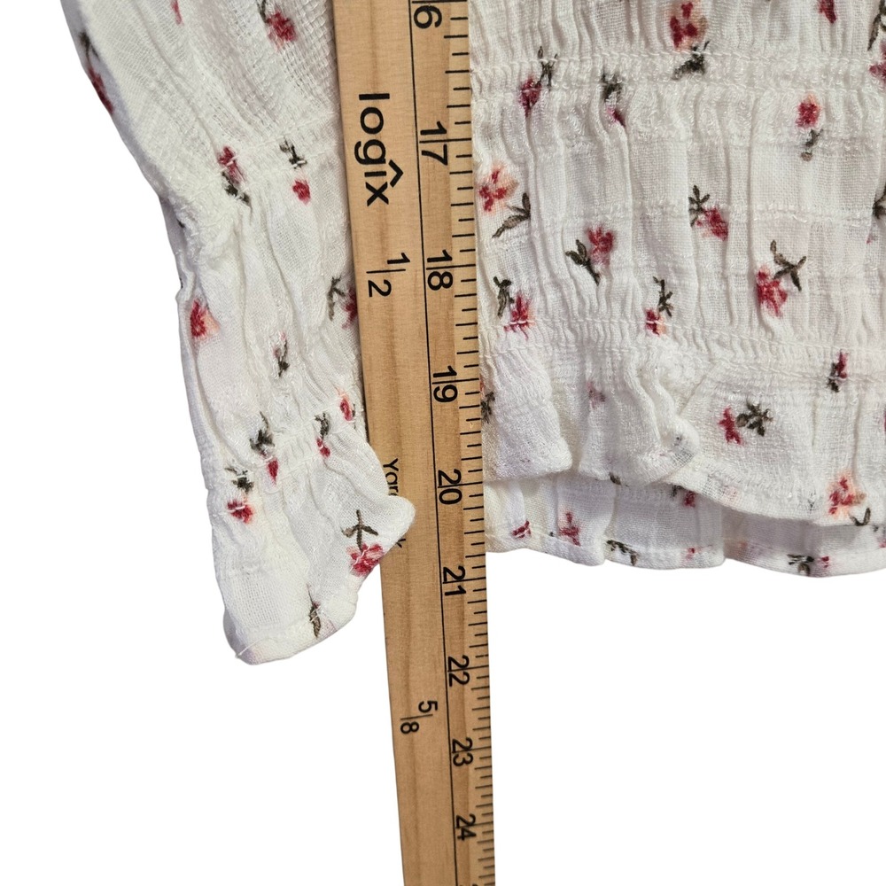 American Eagle Floral Puff Sleeve Smocked Crop Top White Red Womens Medium M - Picture 6 of 6